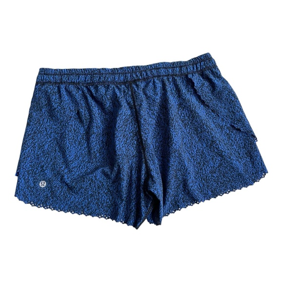 Lululemon Women’s Blue / Black Hit It Short (3 1/2") - Picture 2 of 4